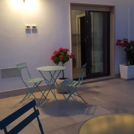 B&B Del Corso Foggia Con Parcheggio Custodito Luaran gambar