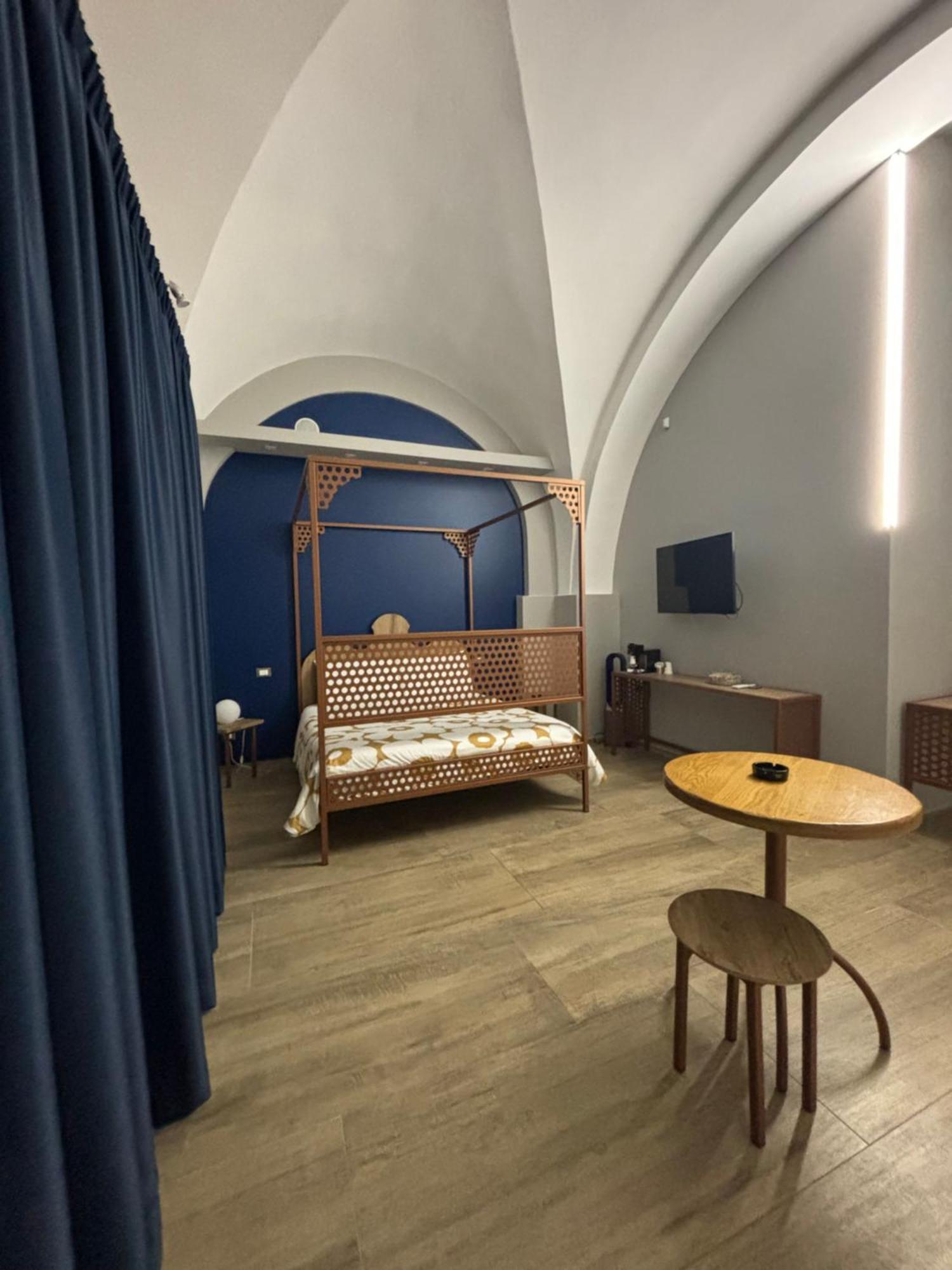 B&B Del Corso Foggia Con Parcheggio Custodito Luaran gambar