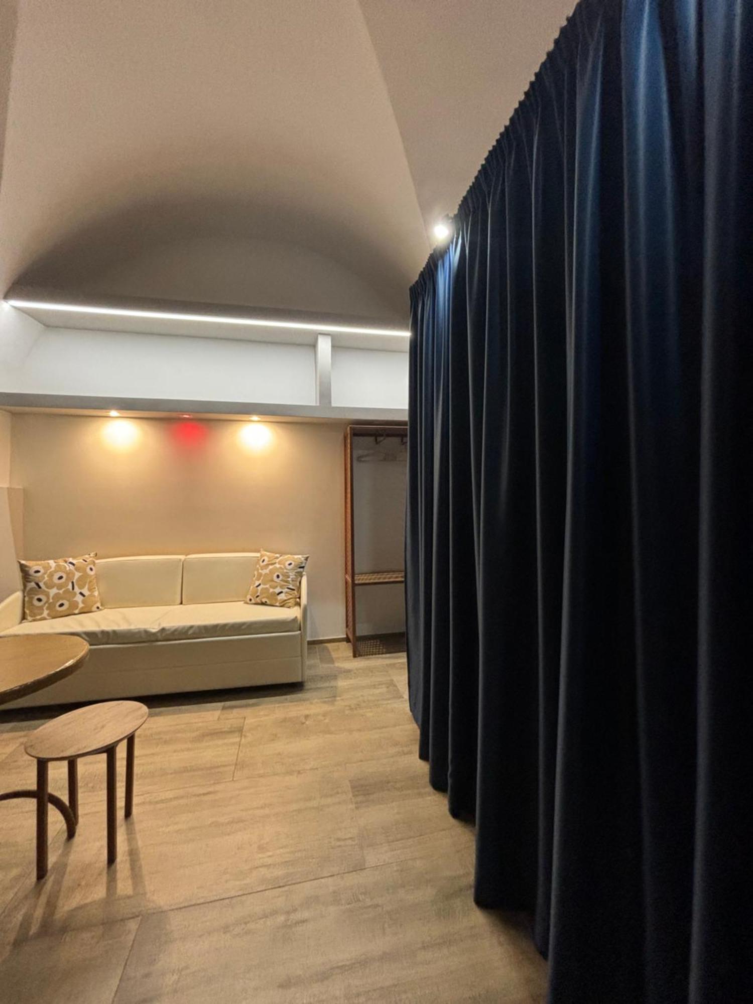 B&B Del Corso Foggia Con Parcheggio Custodito Luaran gambar