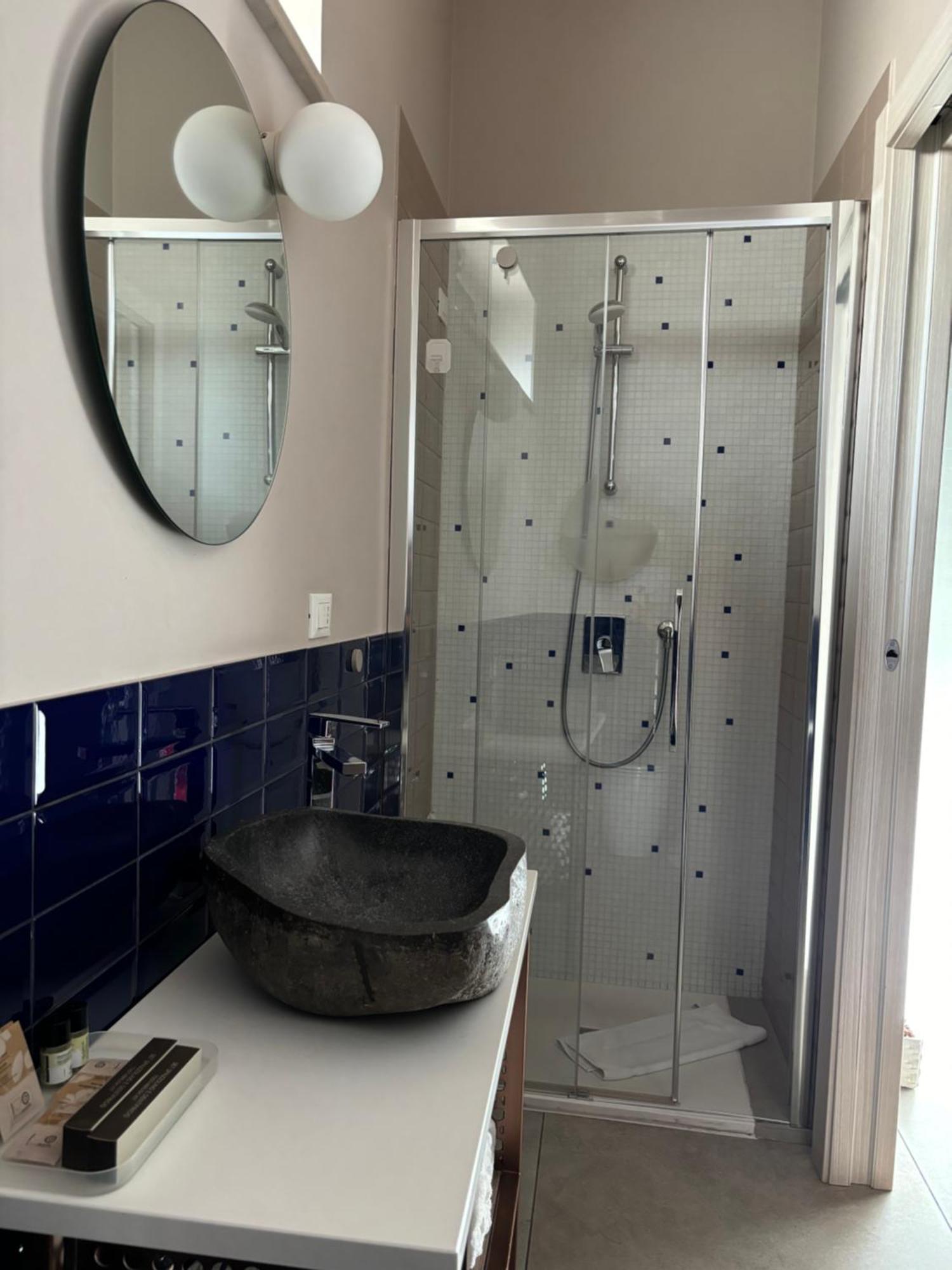 B&B Del Corso Foggia Con Parcheggio Custodito Luaran gambar